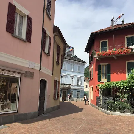 Alice By Fewotessin * Locarno